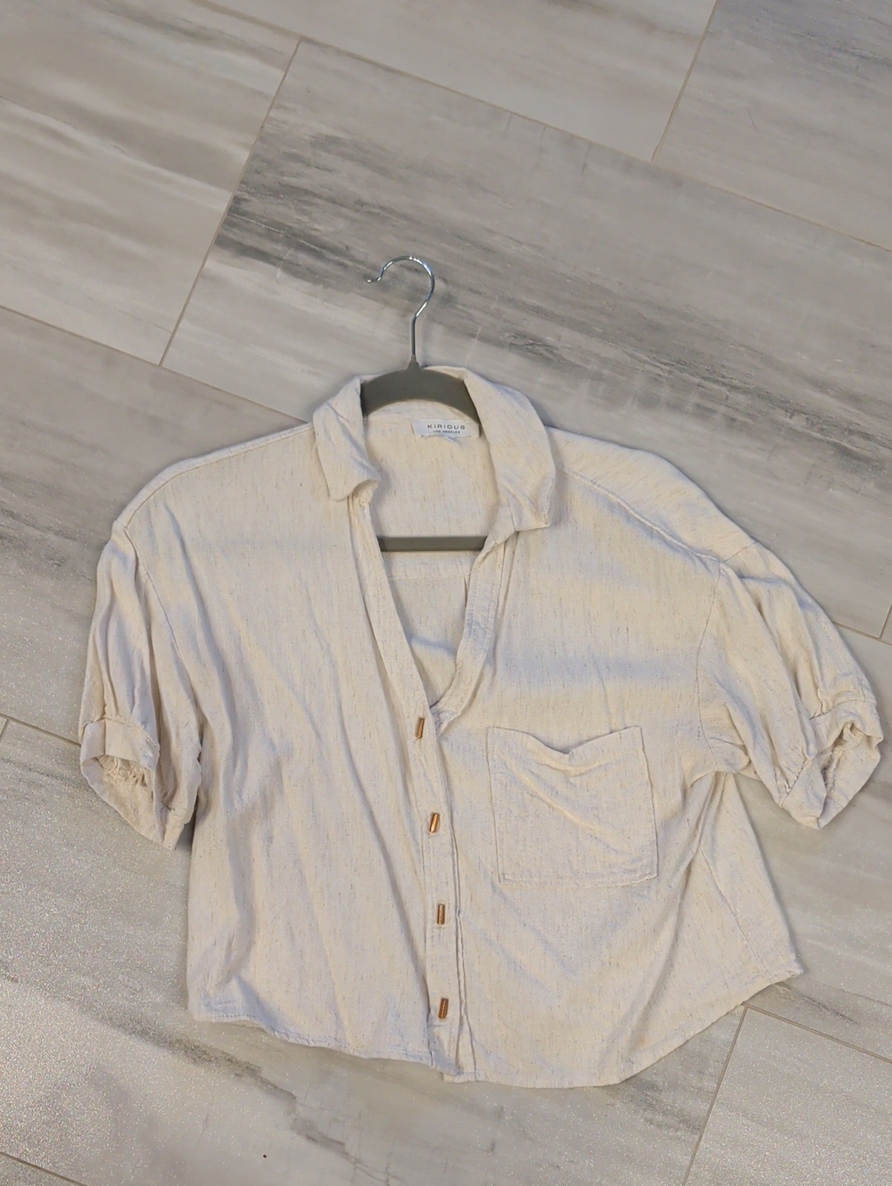 Kirious Los Angeles Light Cream Short-Sleeve Crop Button-Down Pocket Shirt Linen